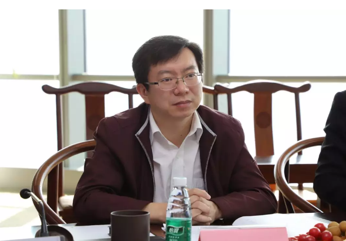 珠海市商务局局长王小彬到访华文产业集团